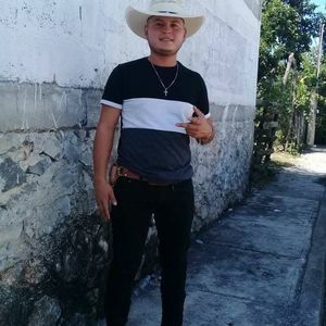 Meet your Posher, Luis